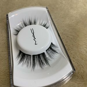 Mac Cosmetics False Lashes in Sexpot 85 Black BNIB